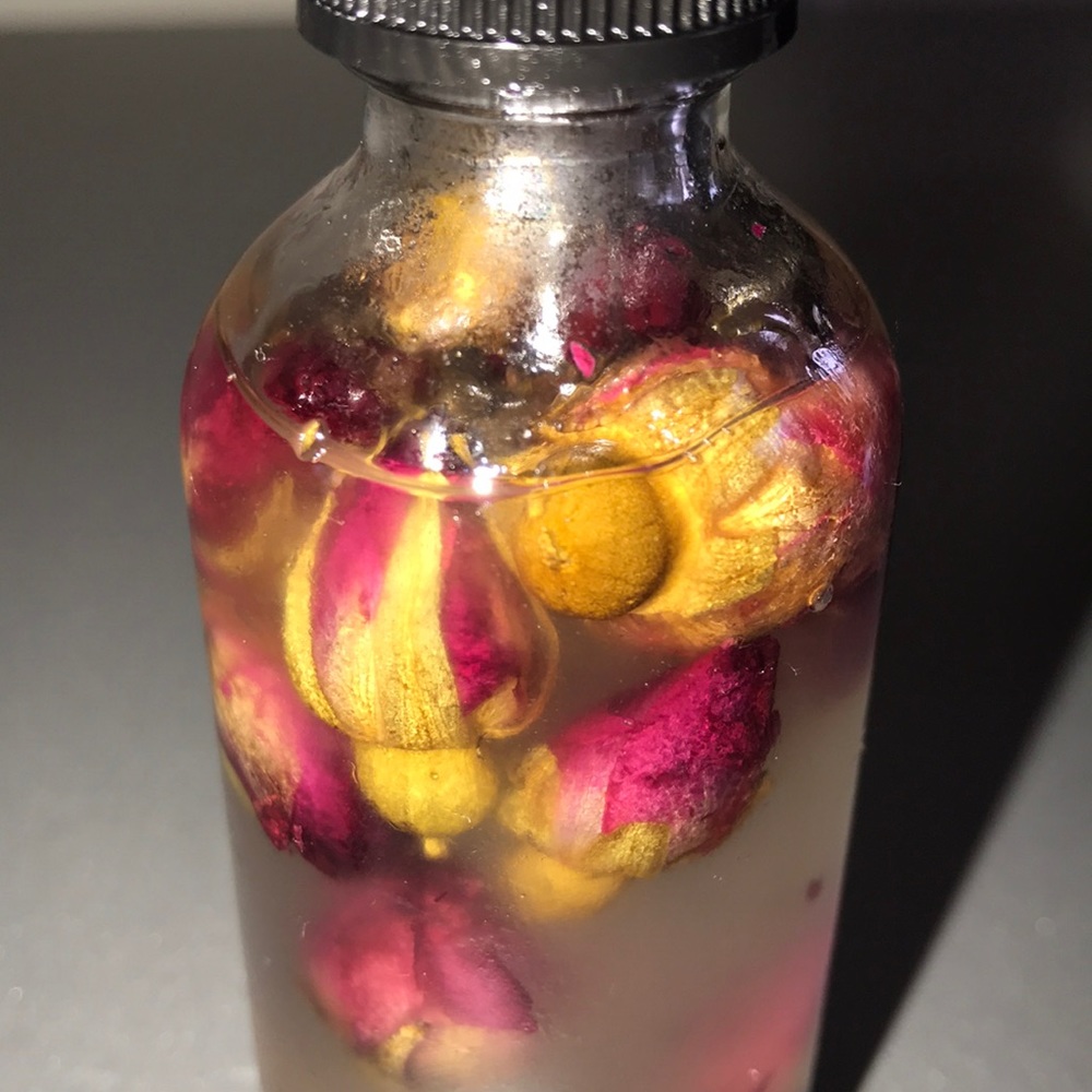 HANDMADE ROSE PEPPERMINT OIL🥀 - Picture 2 of 3